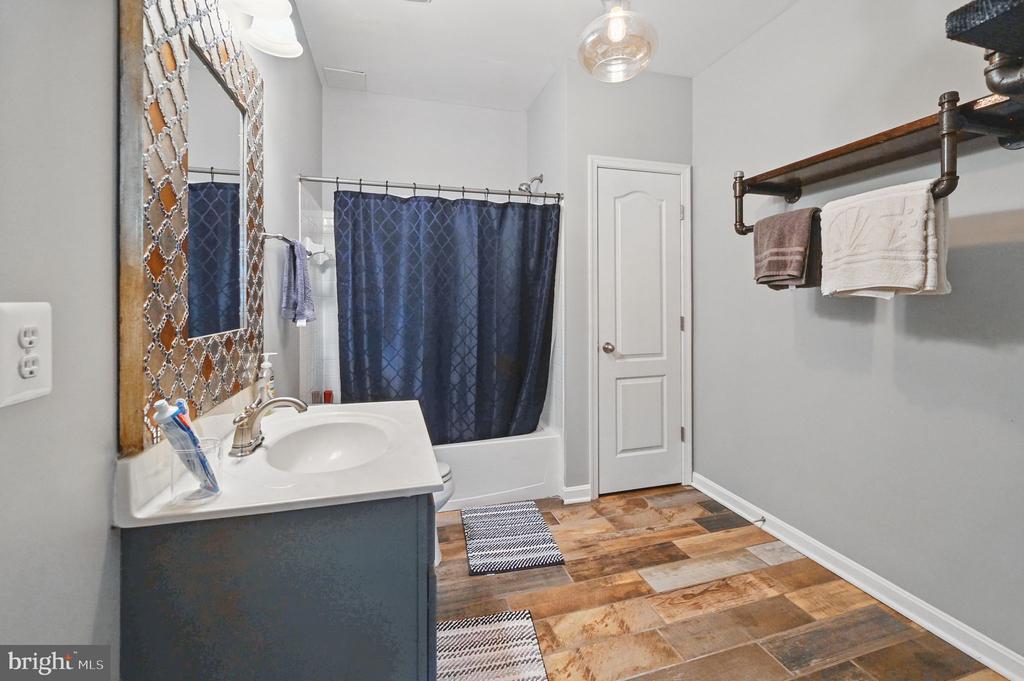 9129 Autumn Glory Ln