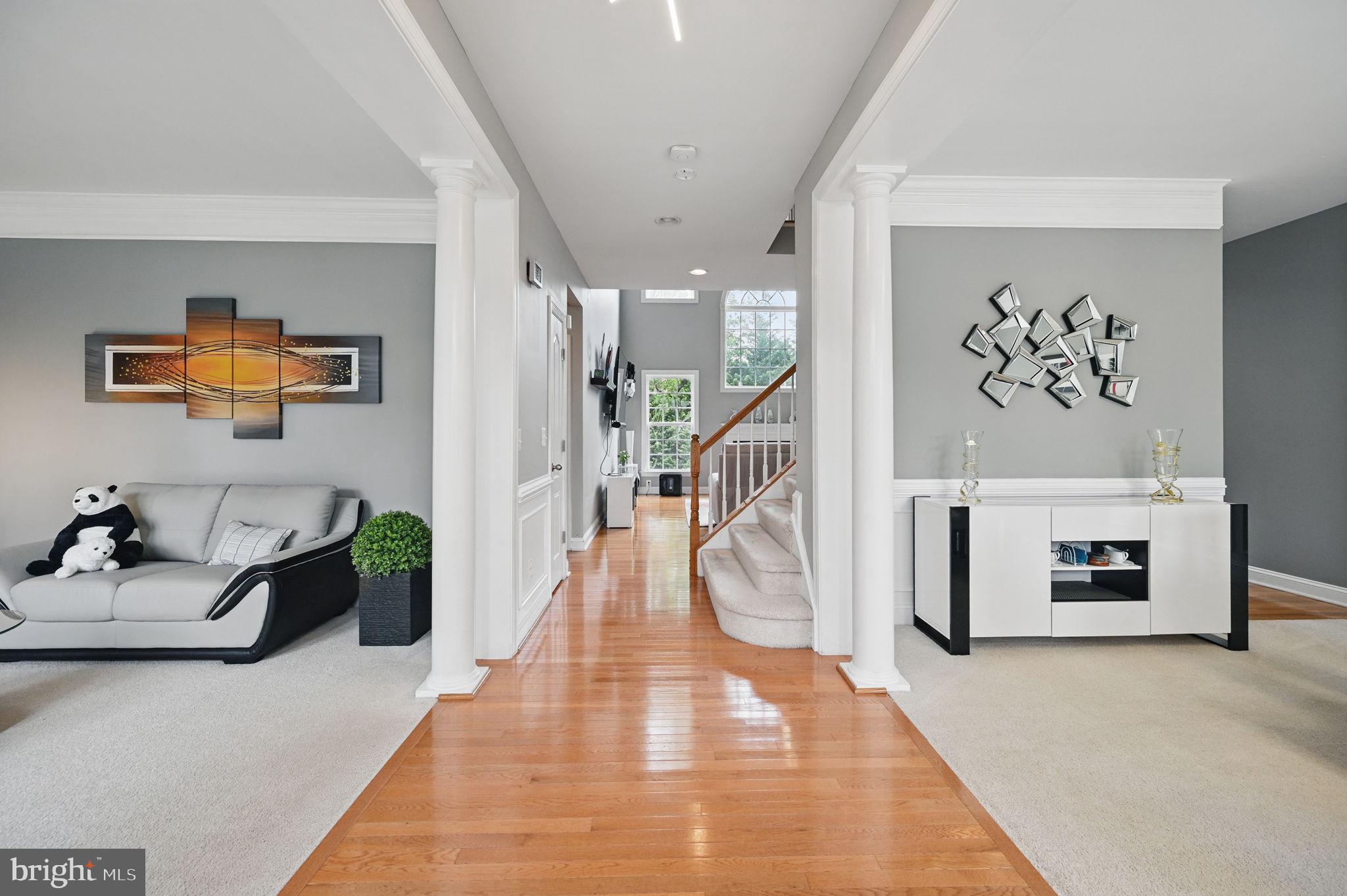 9129 Autumn Glory Ln