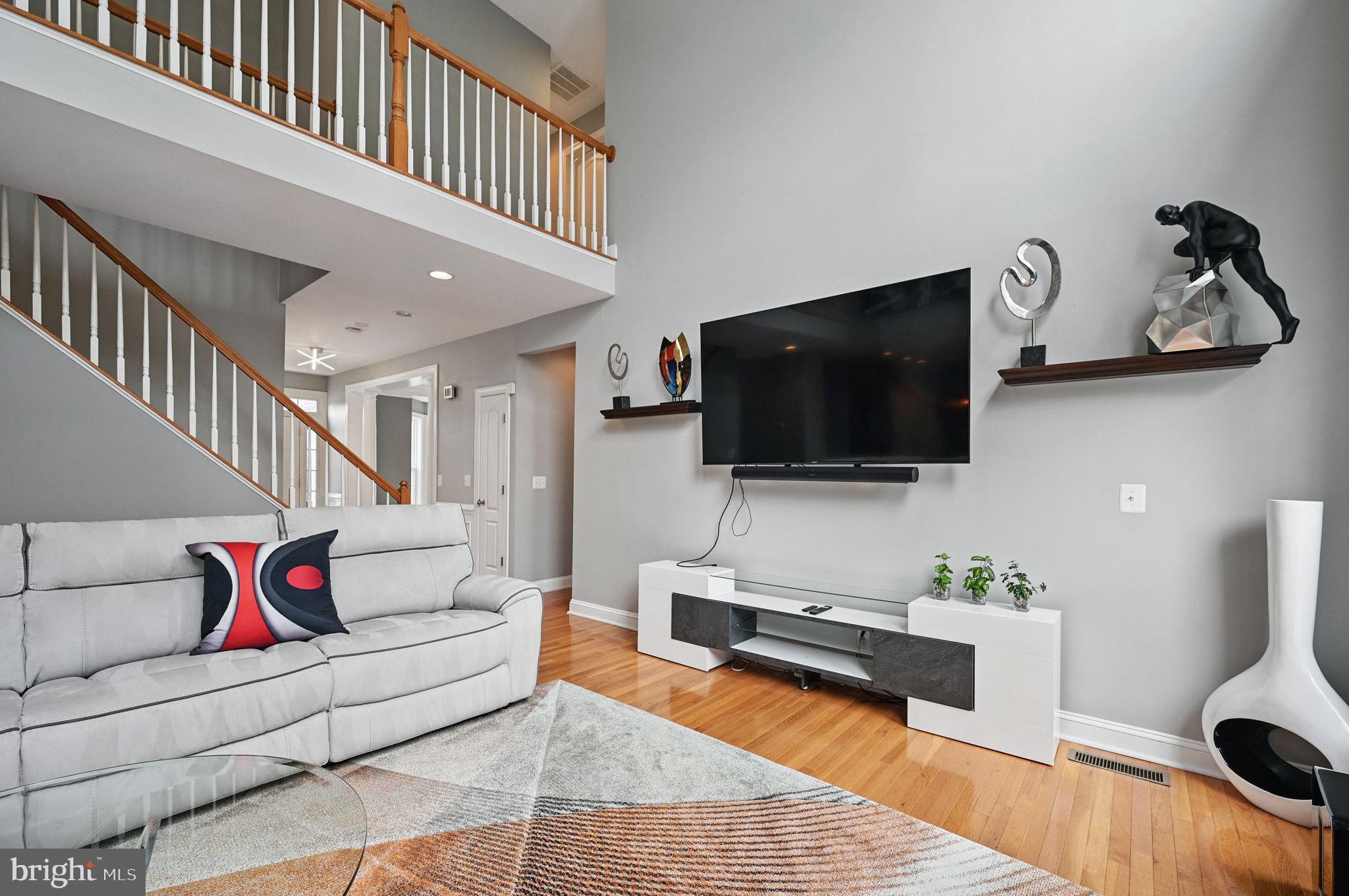 9129 Autumn Glory Ln