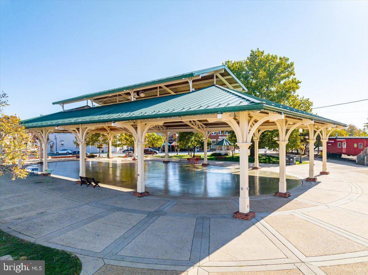 11656 Sandal Wood Ln