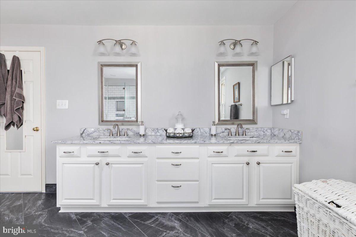 11671 SANDAL WOOD LANE