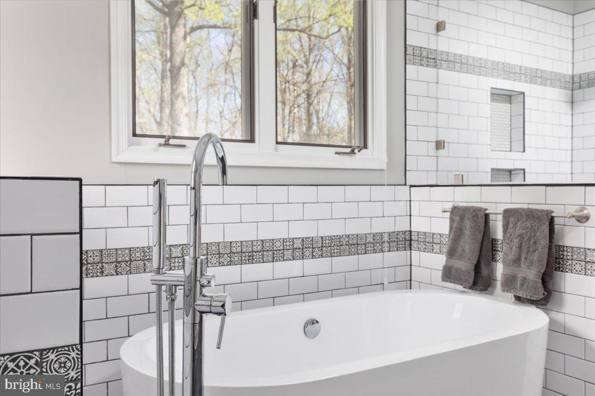 11671 SANDAL WOOD LANE