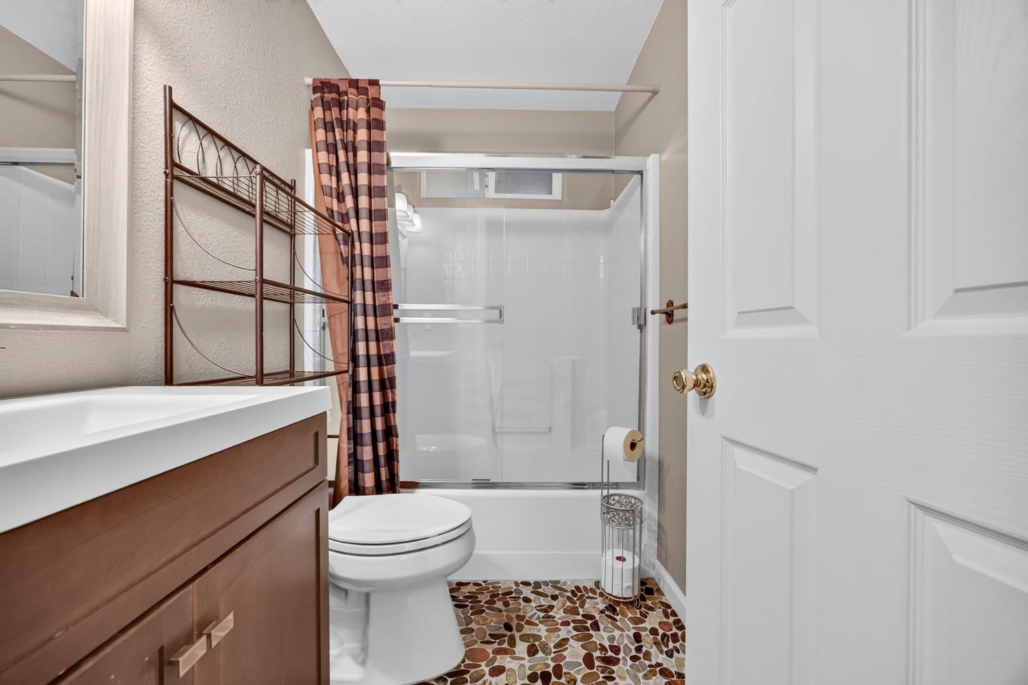 119 Meadowview Court