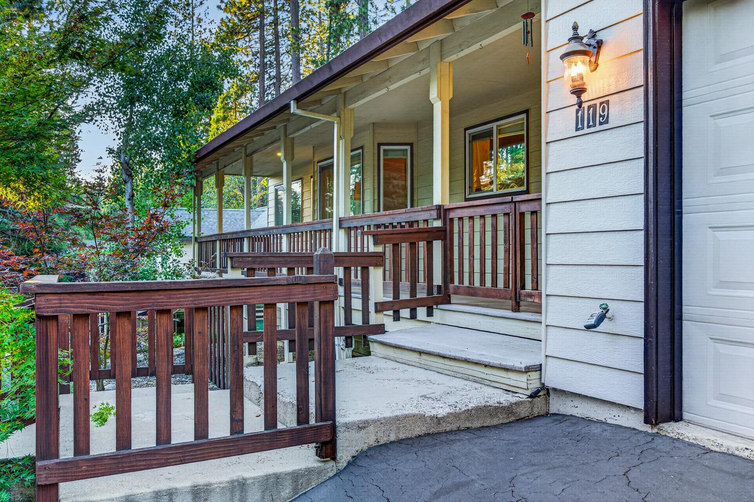 119 Meadowview Court