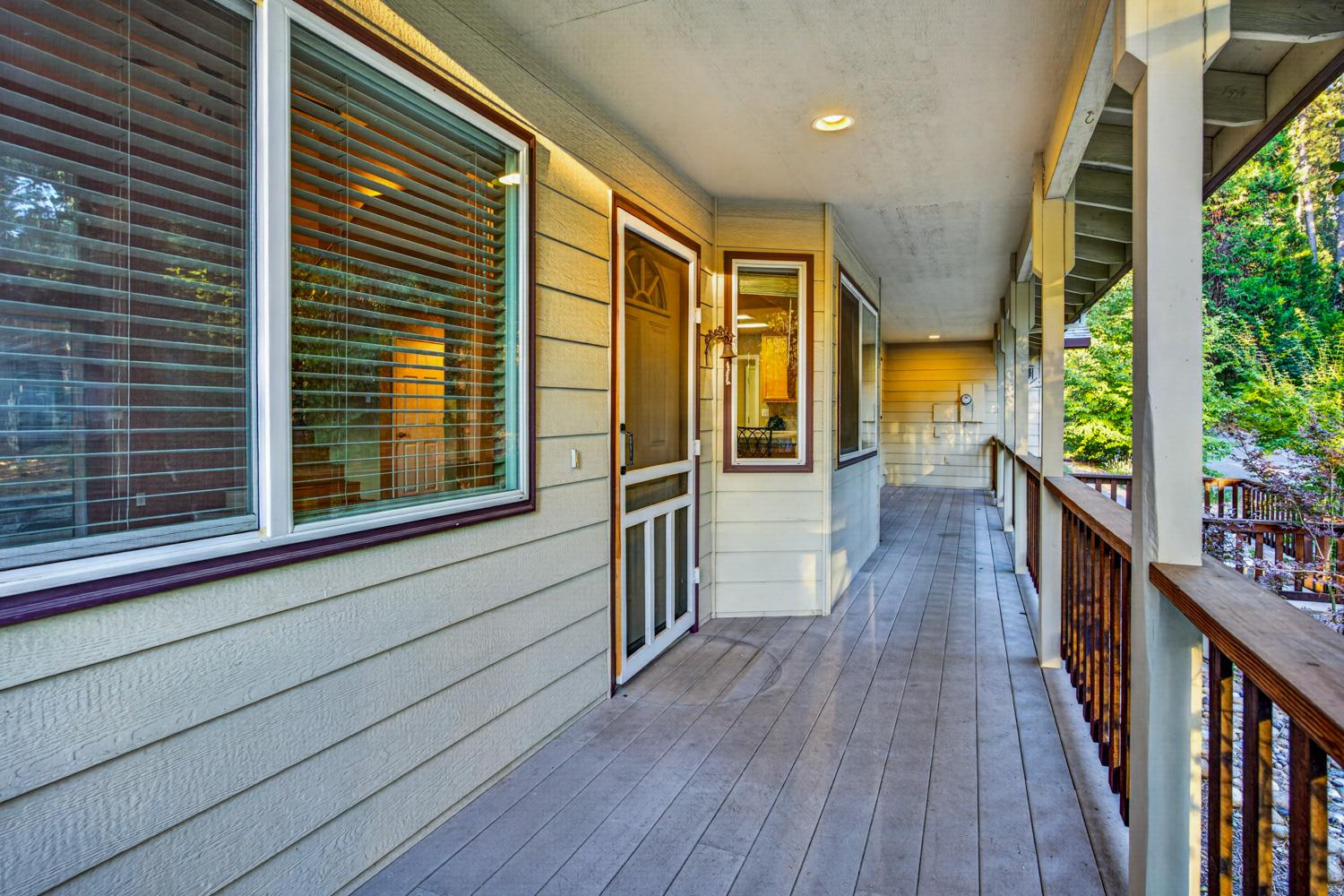 119 Meadowview Court