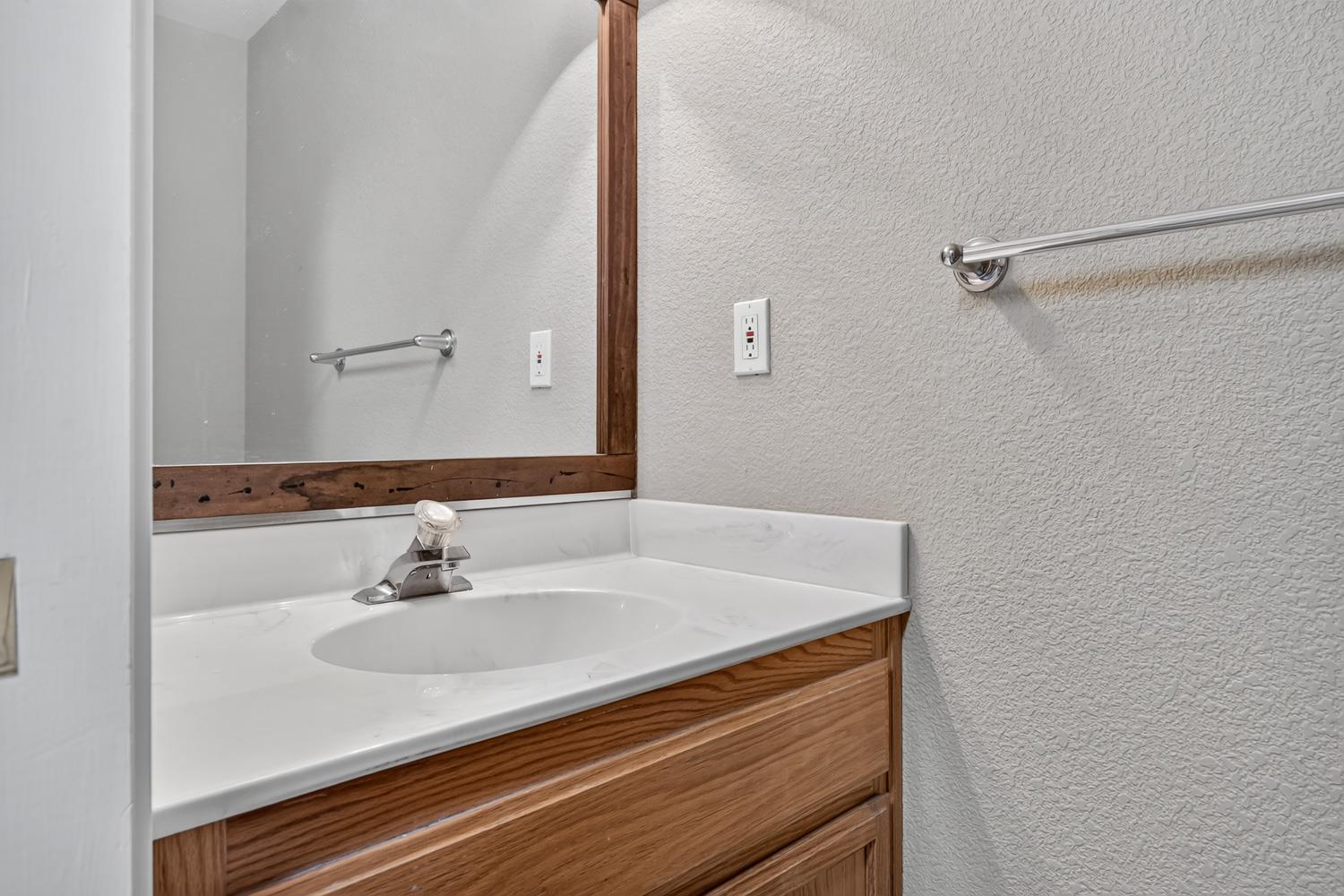 119 Meadowview Court