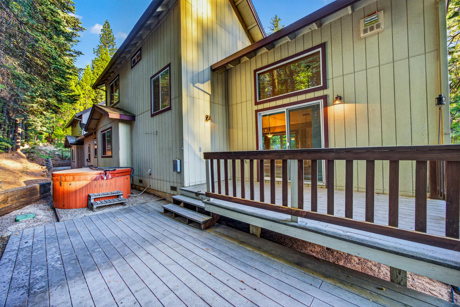 119 Meadowview Court