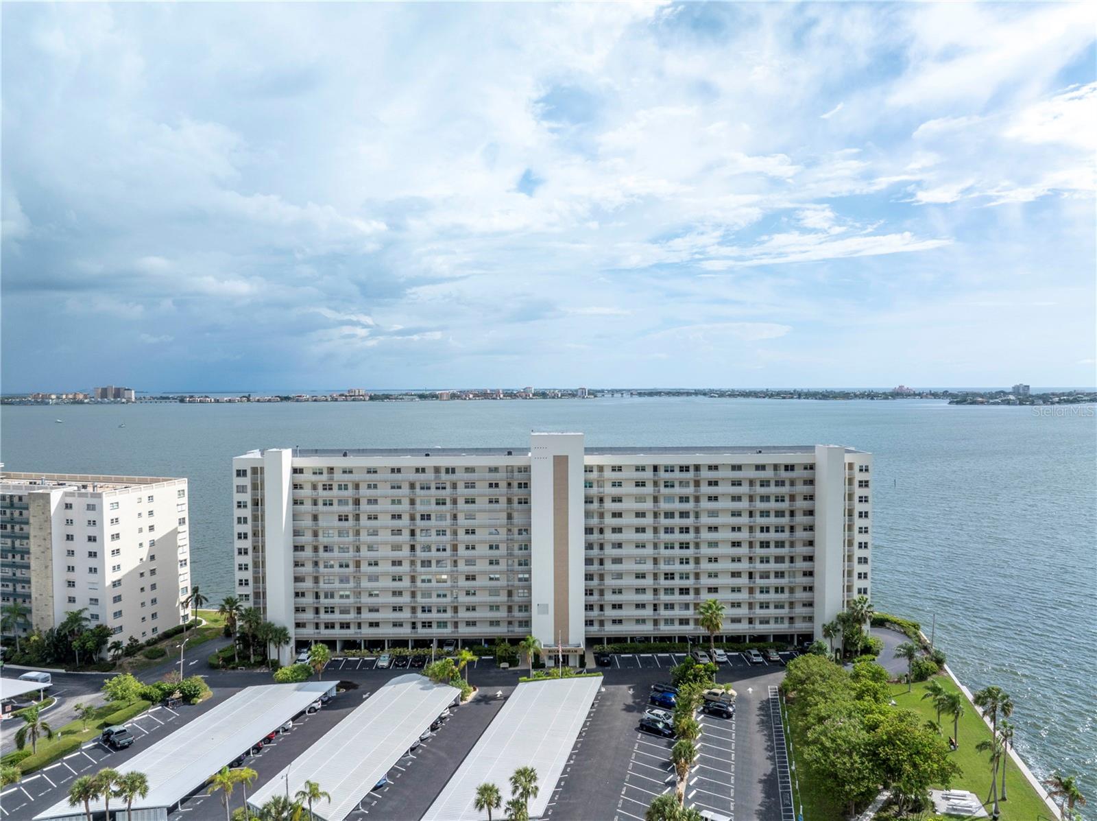 6060 SHORE BLVD S #510