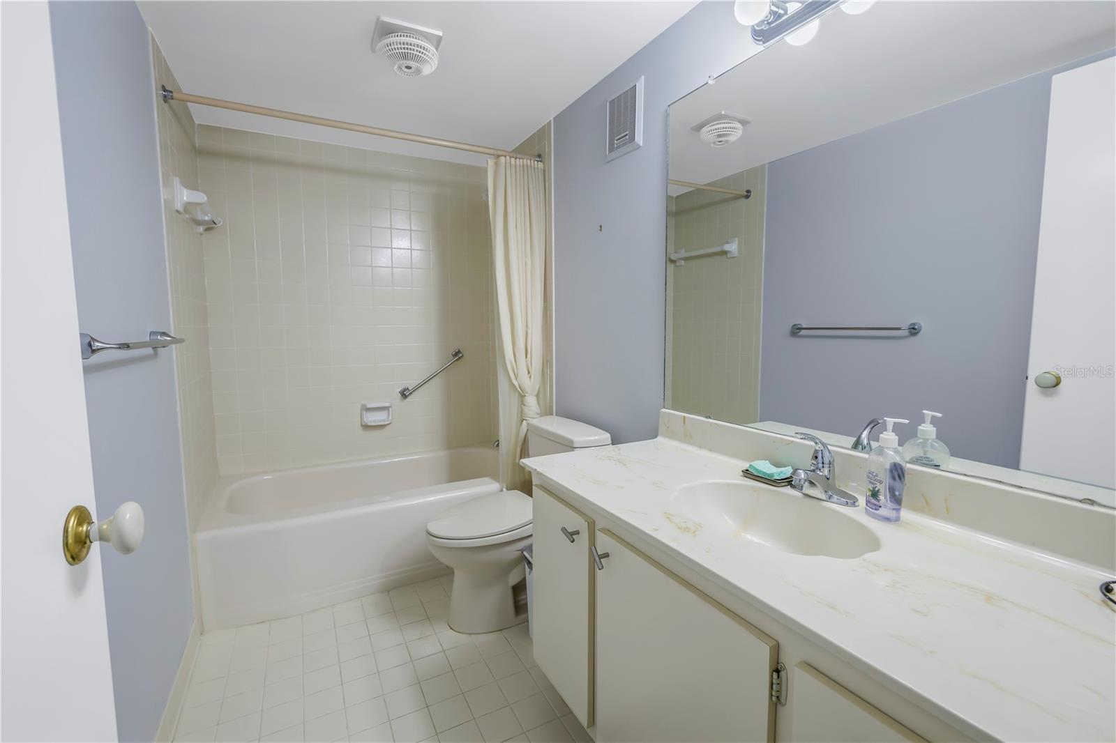 6060 SHORE BLVD S #510