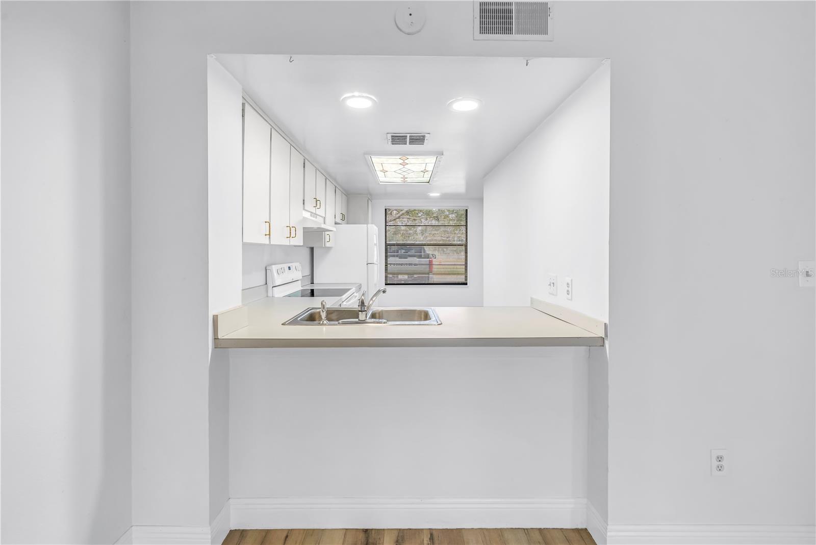 2255 62ND AVE N #2102