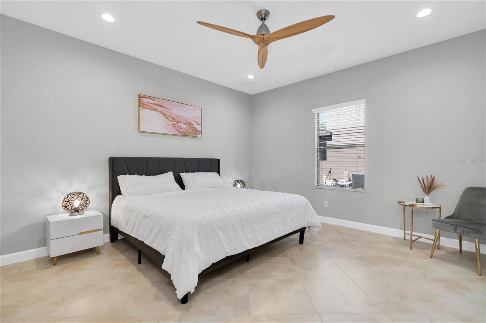 12135 CRESTRIDGE LOOP