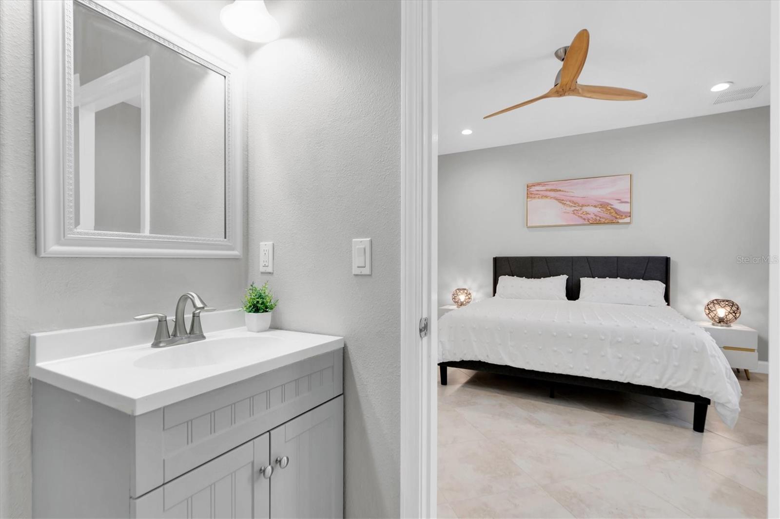 12135 CRESTRIDGE LOOP