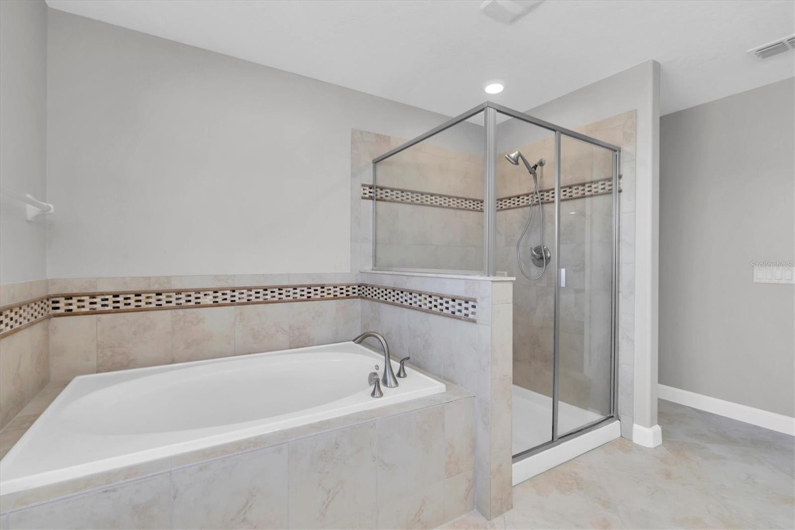 12135 CRESTRIDGE LOOP