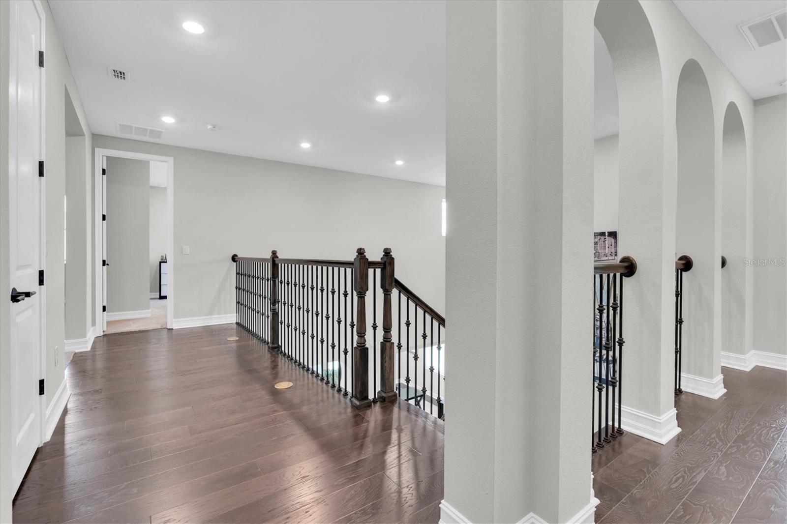 6120 MARSH TRAIL DR