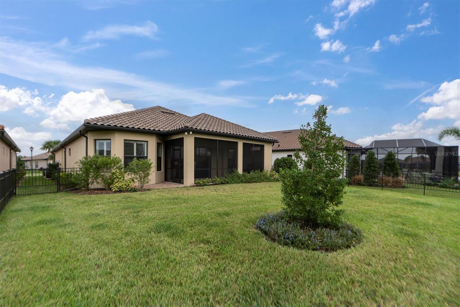 10693 CALLUNA DR