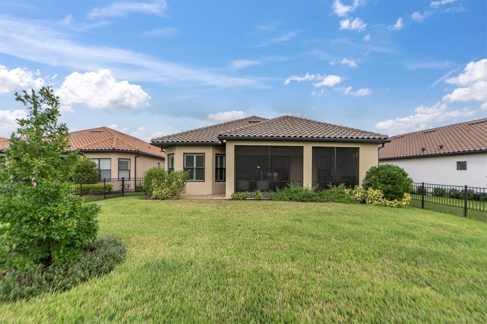 10693 CALLUNA DR