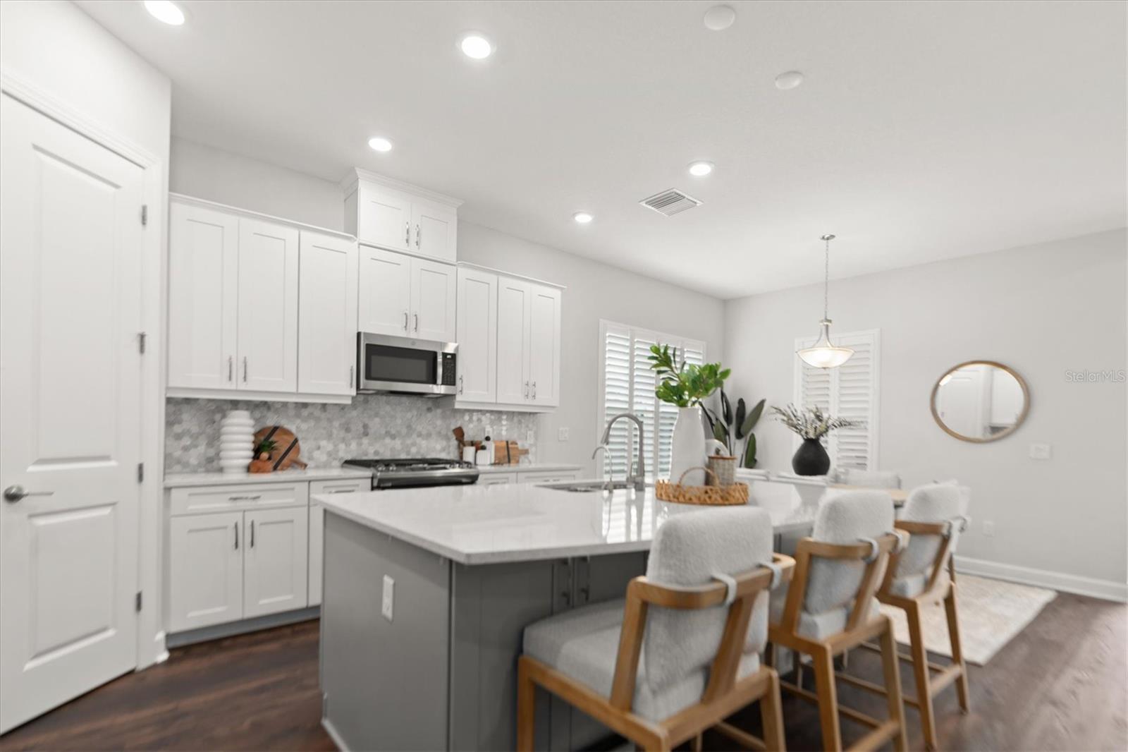 10693 CALLUNA DR