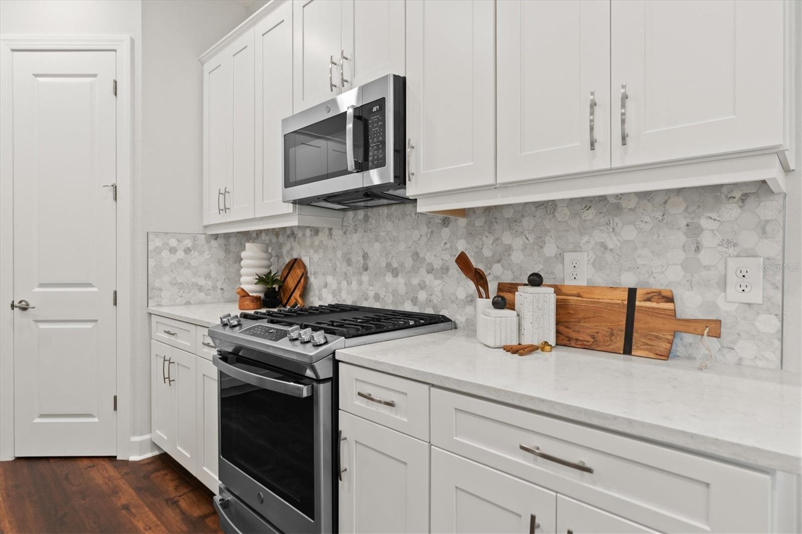 10693 CALLUNA DR