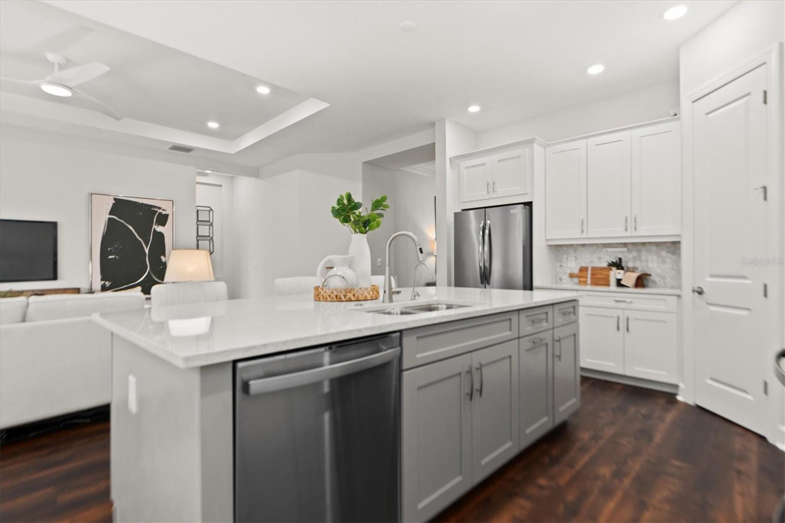 10693 CALLUNA DR