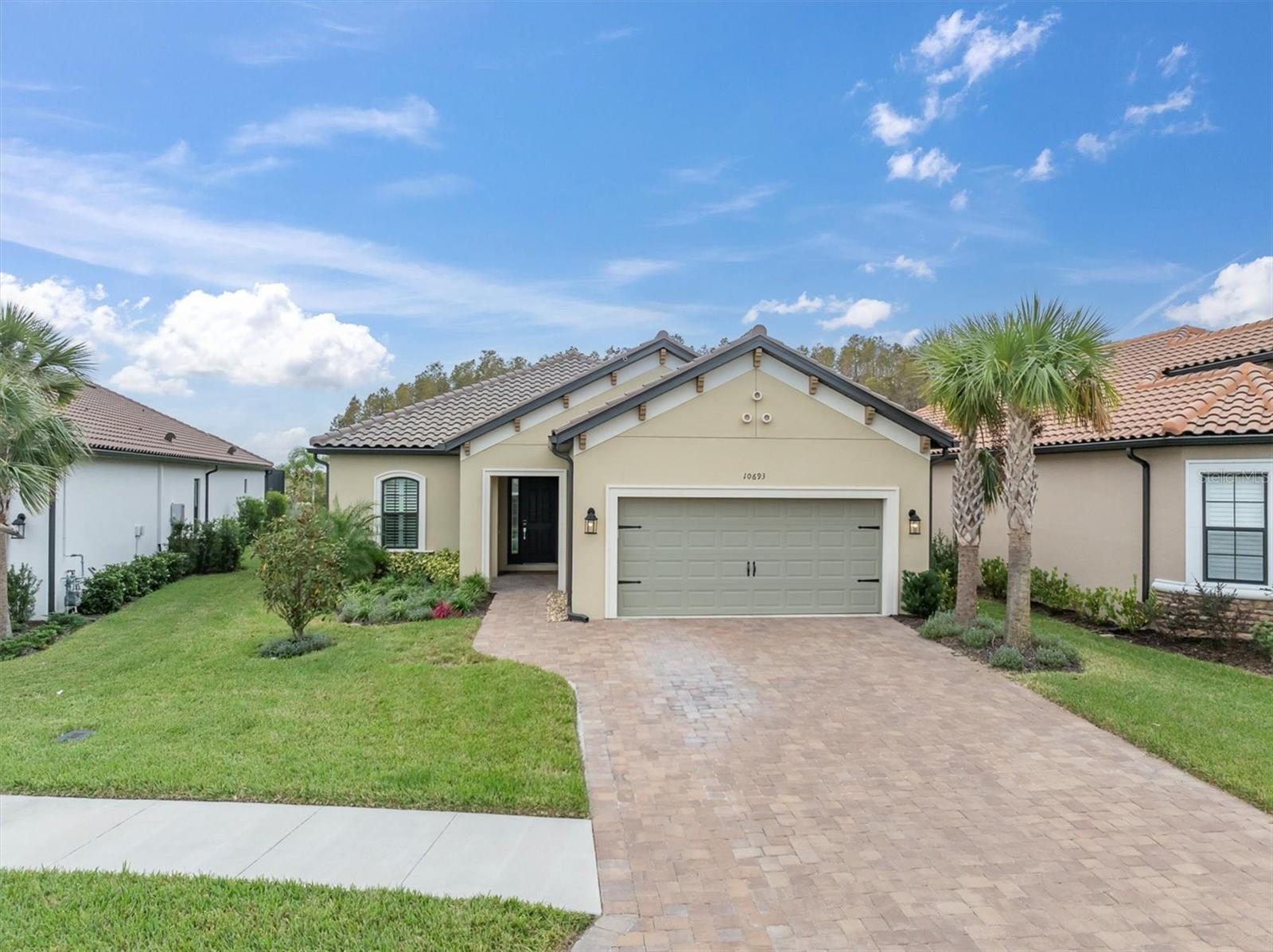 10693 CALLUNA DR