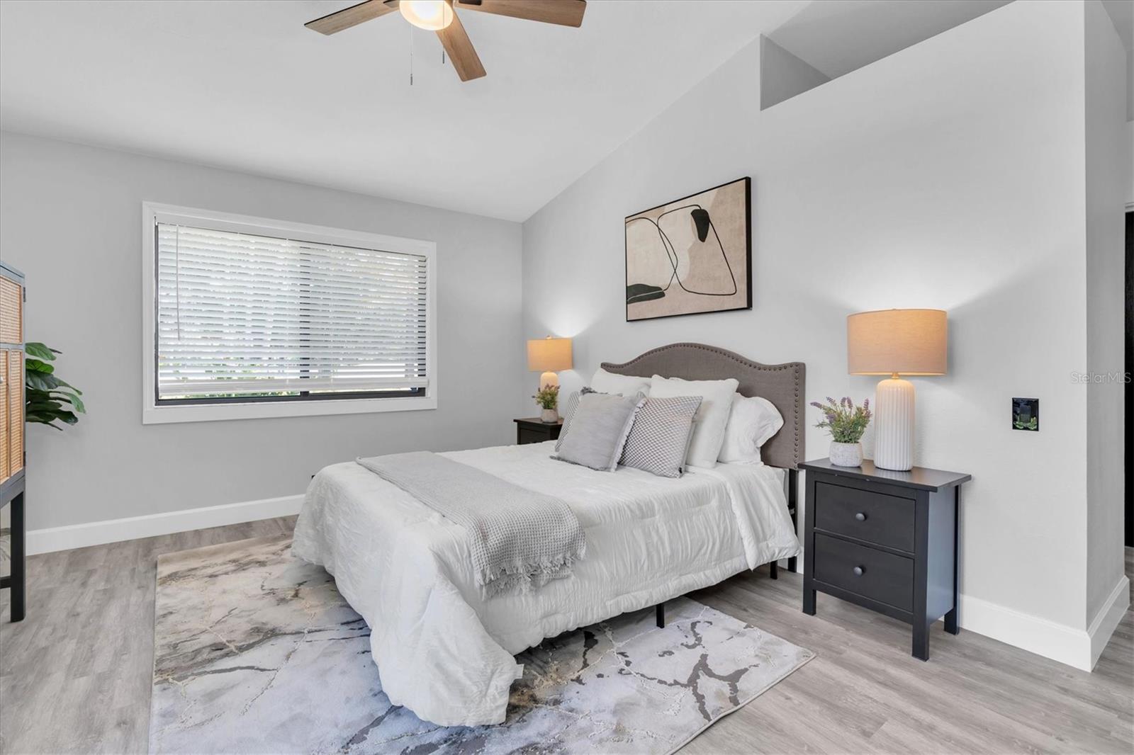 3047 BOLT DR