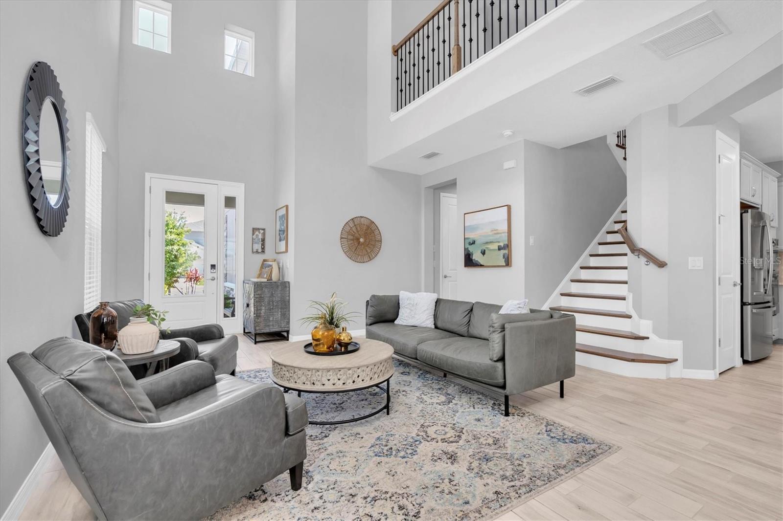 2815 DUDLEY AVE