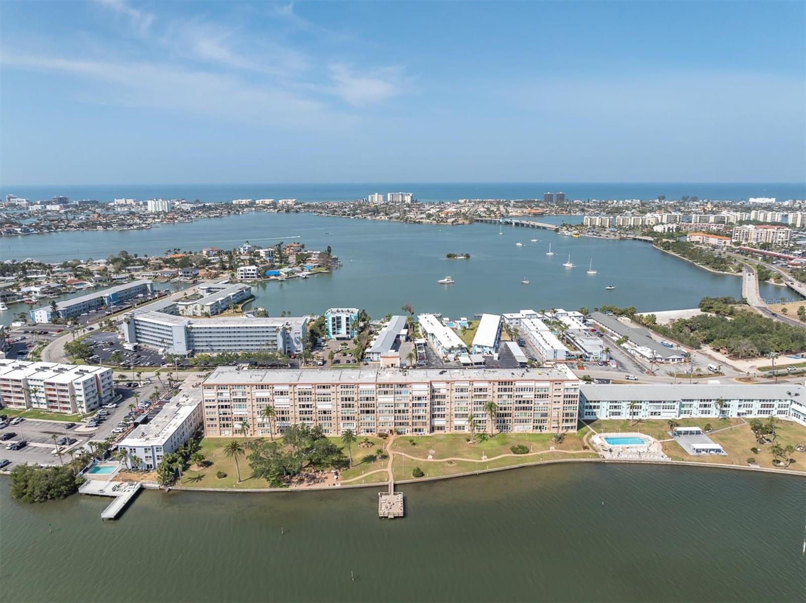 1847 SHORE DR S #203