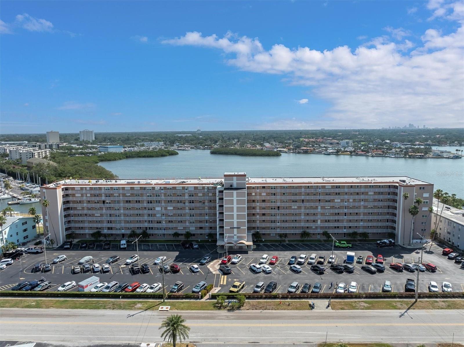 1847 SHORE DR S #203