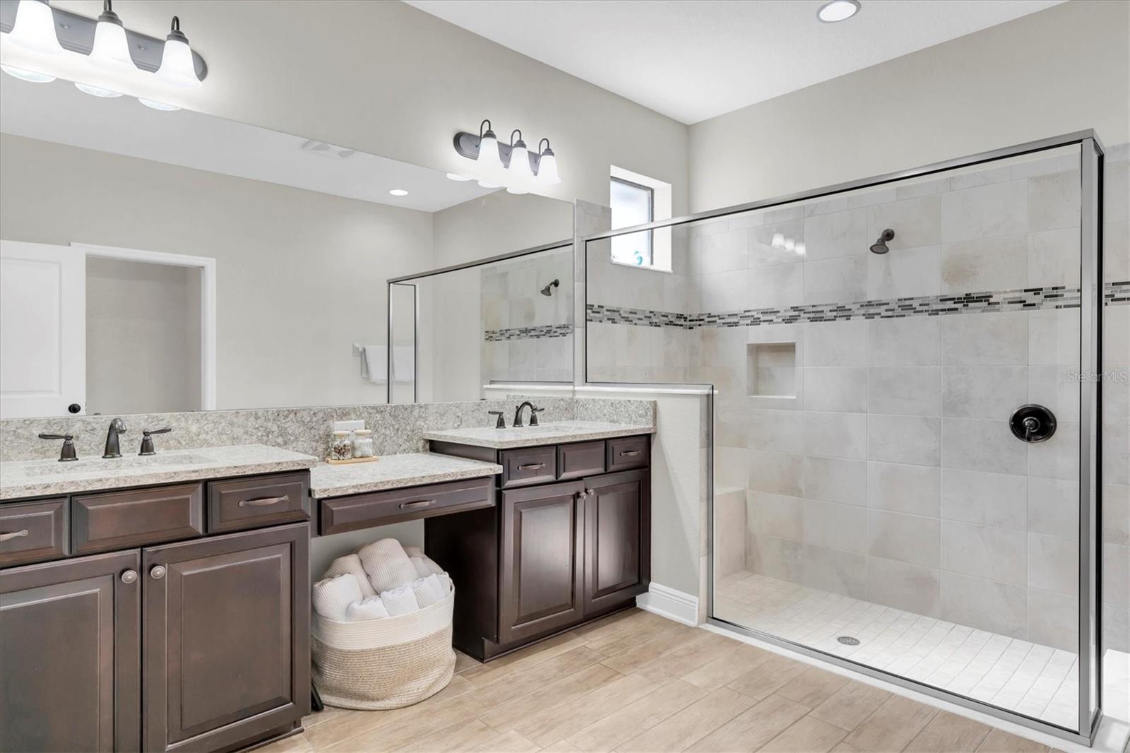 12420 RANGELAND BLVD