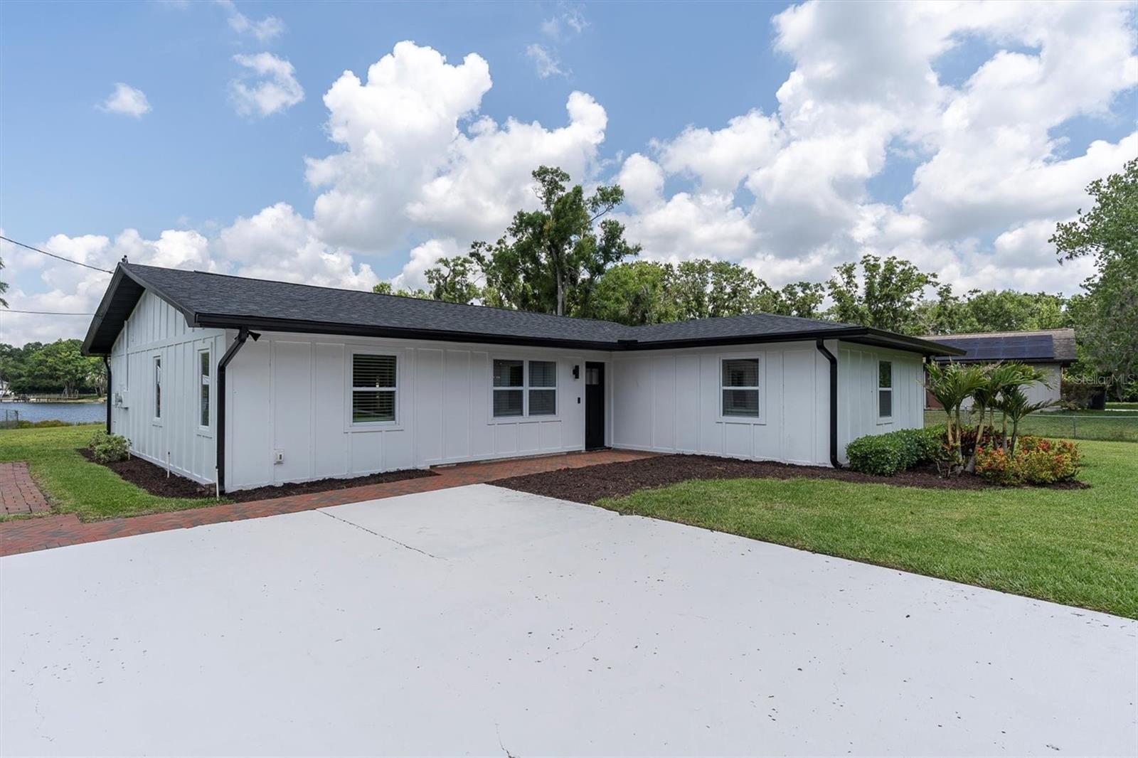 18102 SPENCER RD