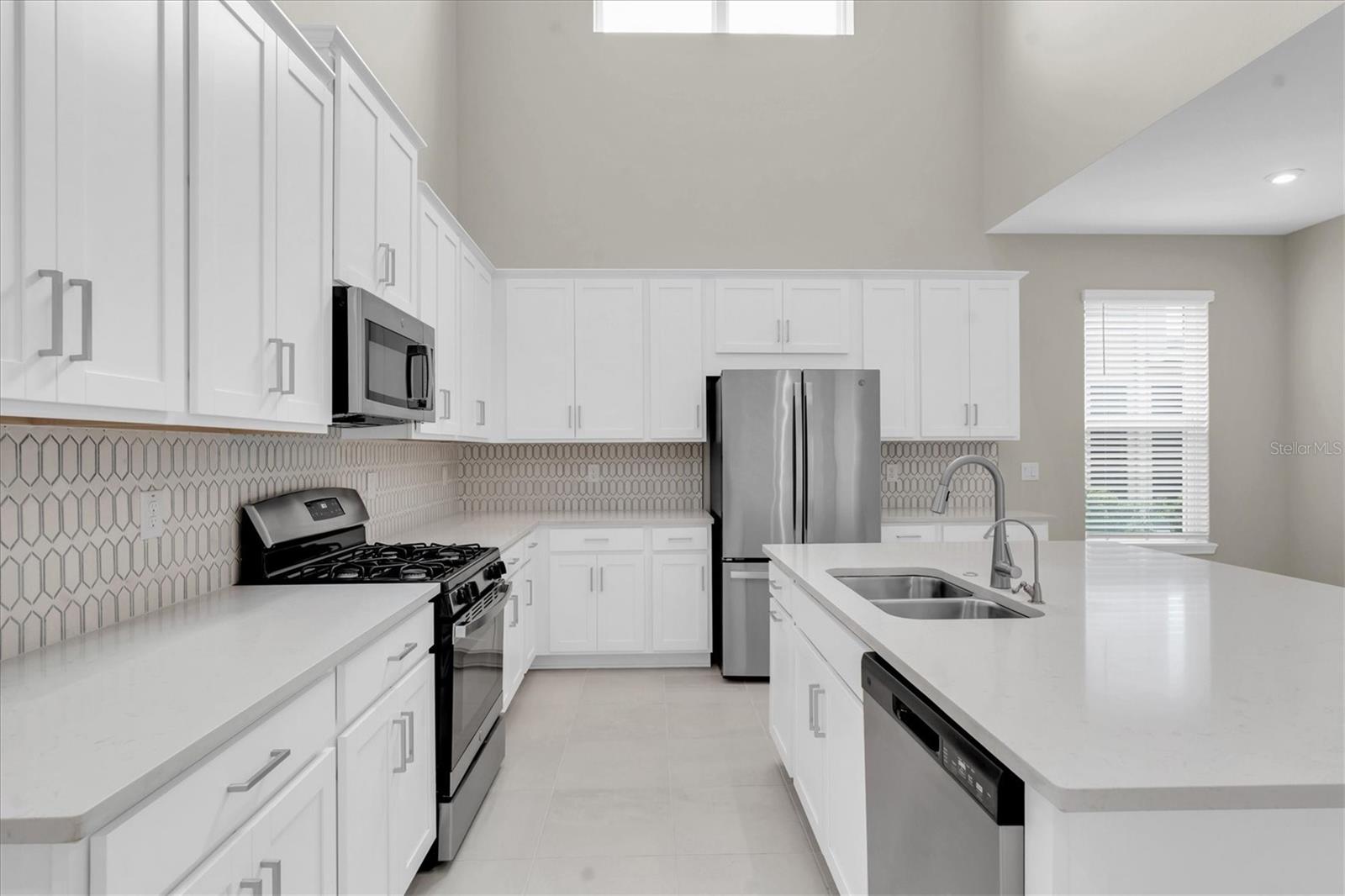 13771 RANGELAND BLVD