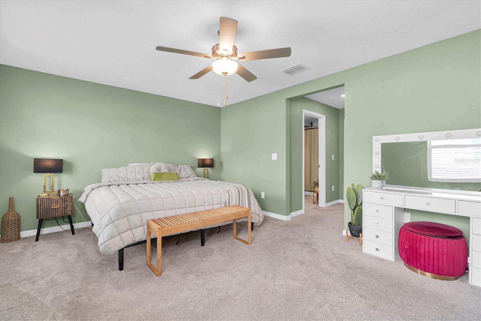 8211 CRESCENT OAKS DR