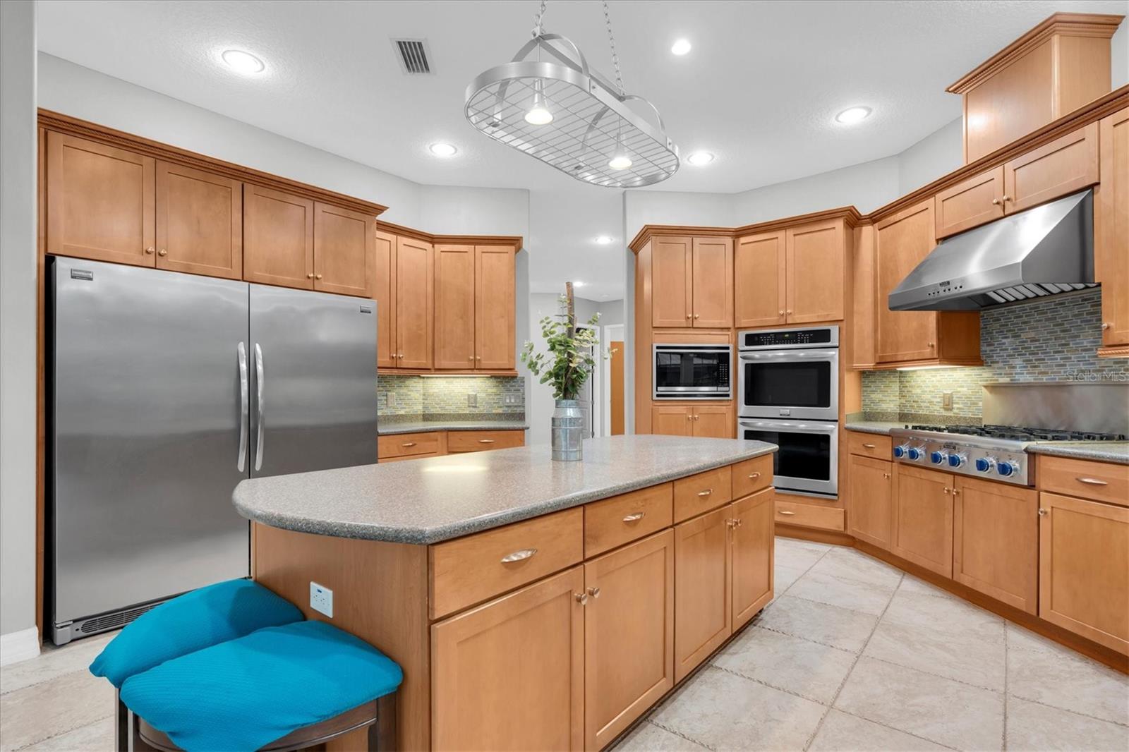 7908 LADY LAKE LN