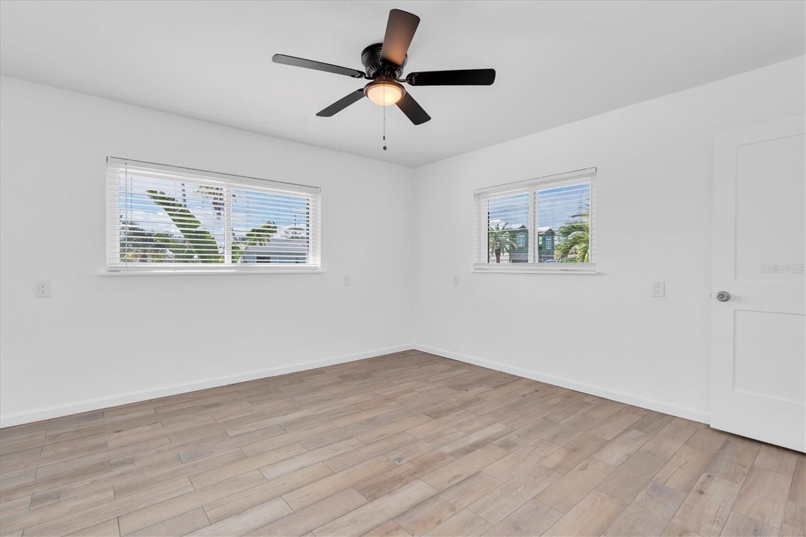 197 LIDO DR