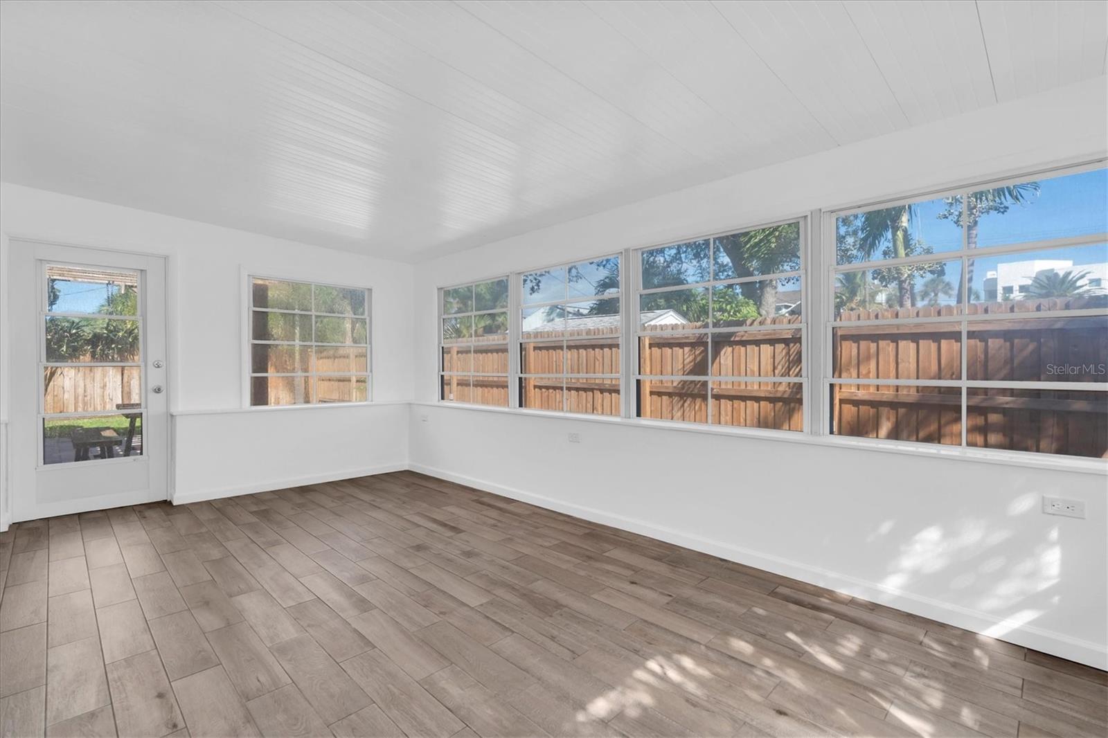 197 LIDO DR