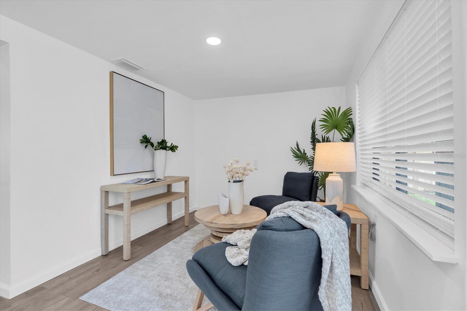 197 LIDO DR