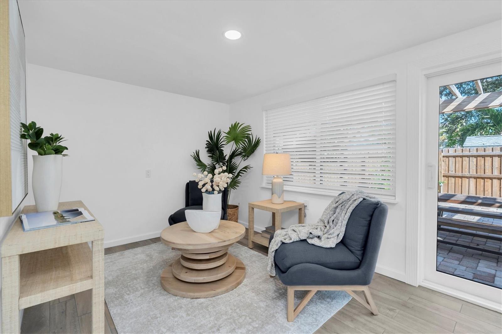 197 LIDO DR
