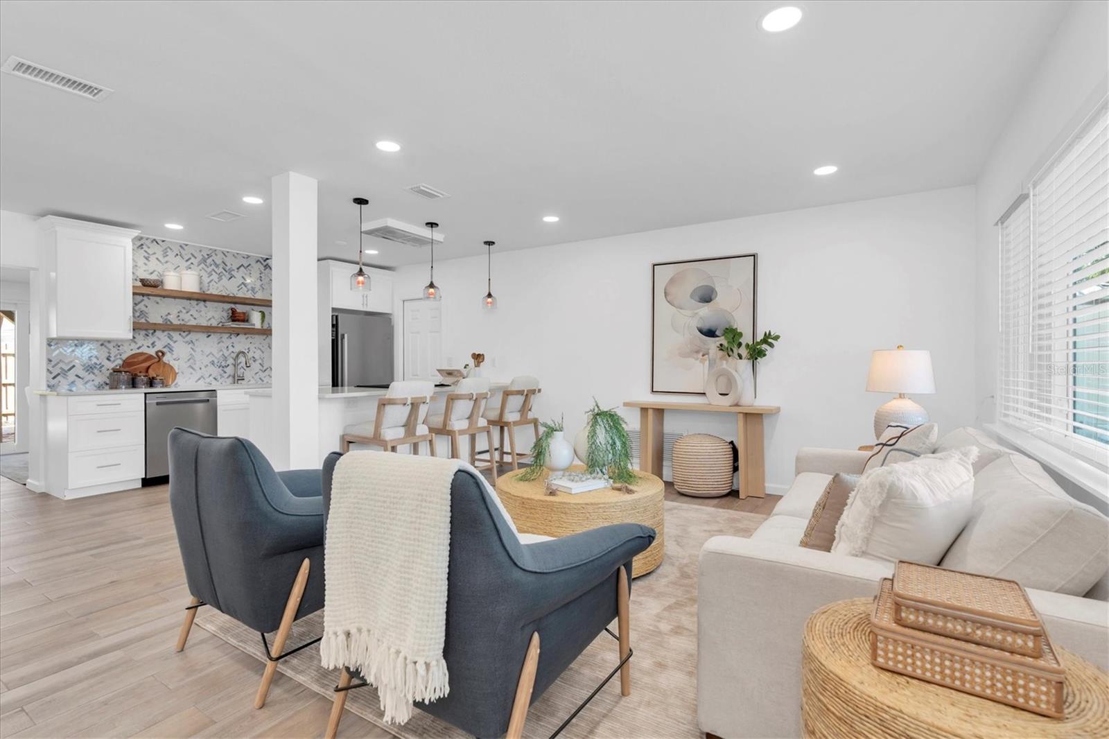 197 LIDO DR