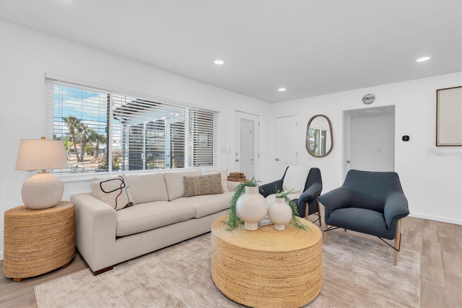 197 LIDO DR