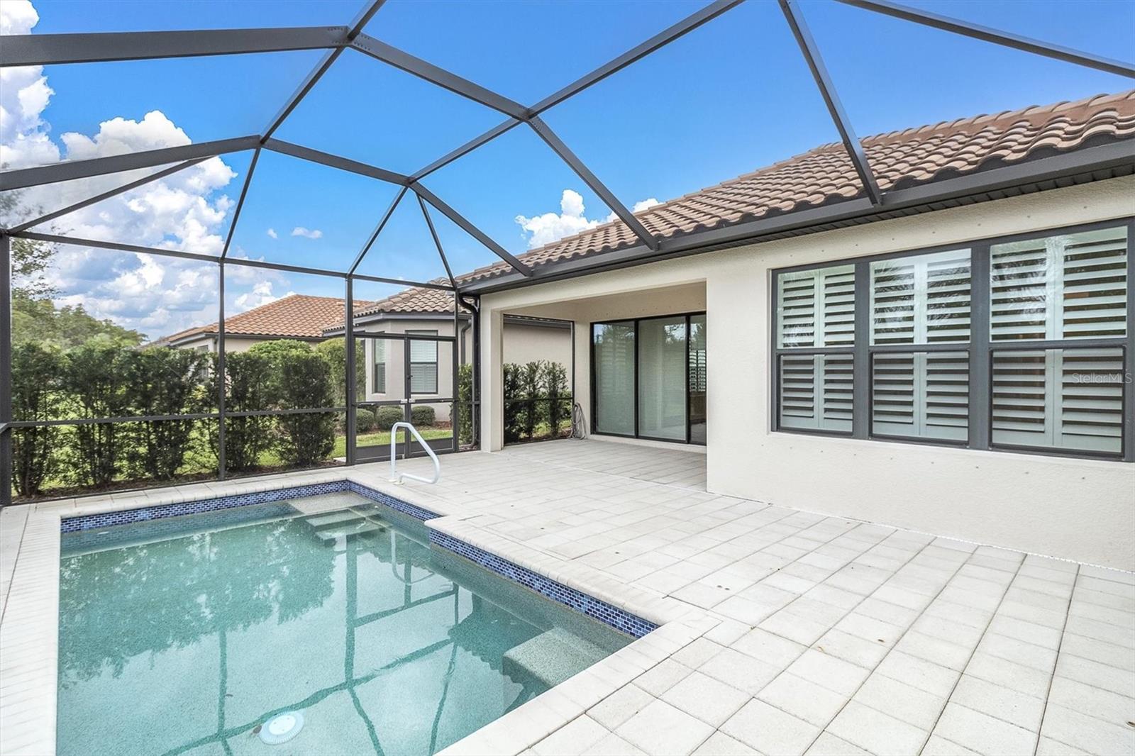 3282 FRANCOA DR