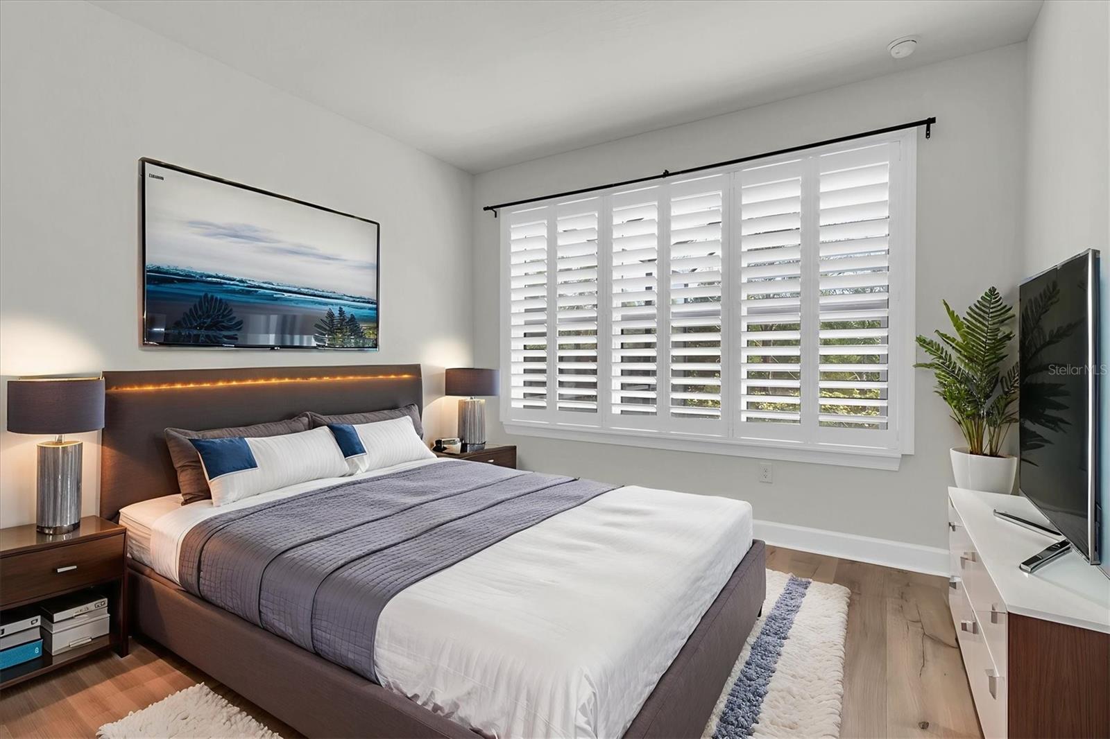 3282 FRANCOA DR