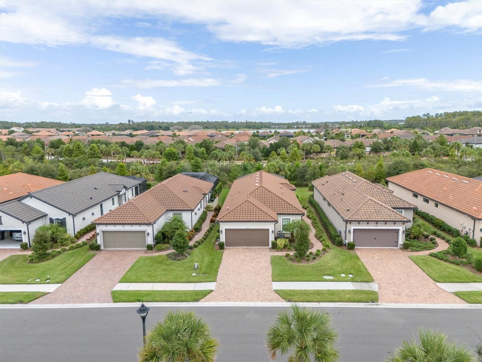 3282 FRANCOA DR