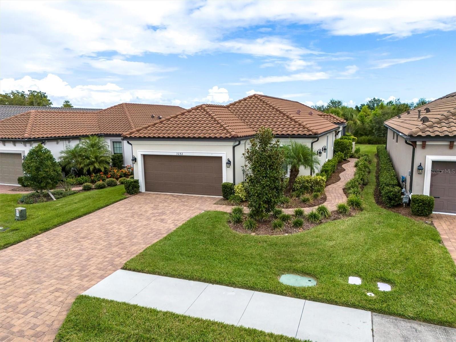 3282 FRANCOA DR