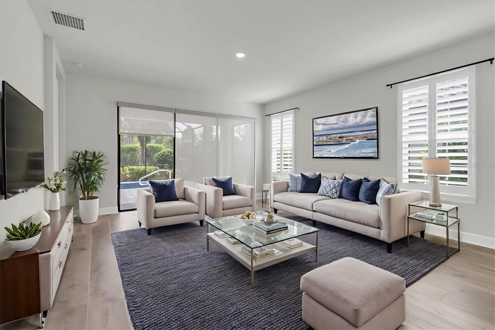 3282 FRANCOA DR