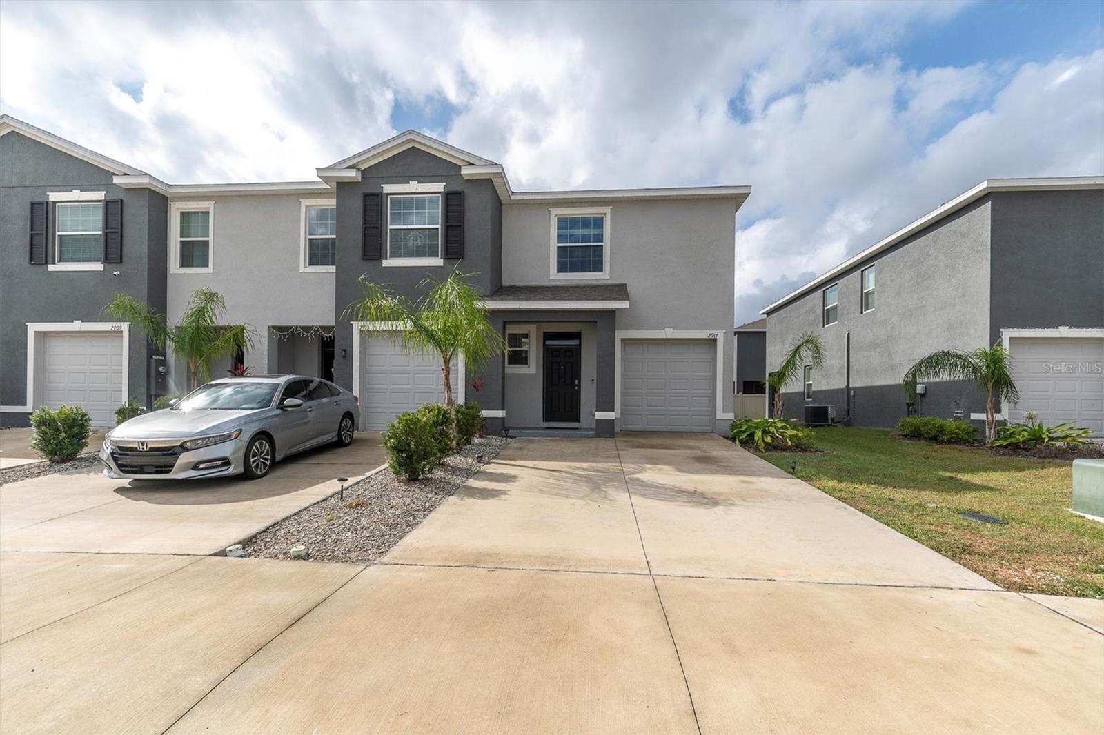 2917 SUNCOAST PLAINS DR