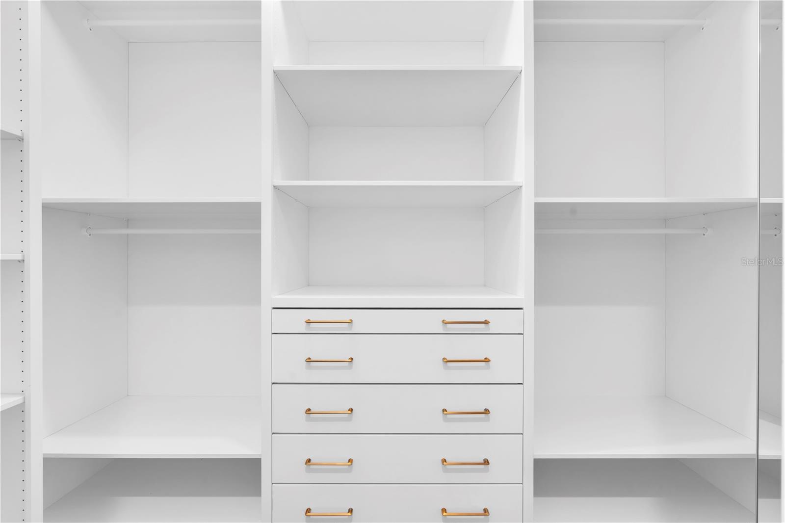 3940 WOODS RIDER LOOP