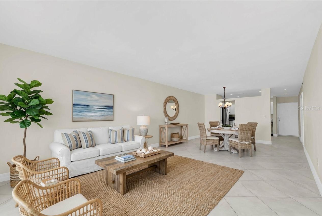 8 GLENCOE PL #105