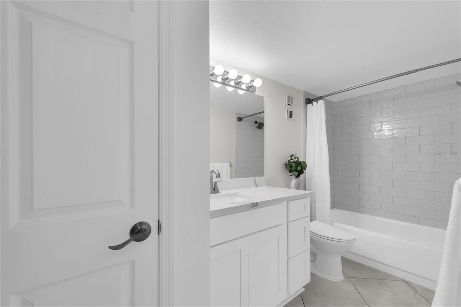 8 GLENCOE PL #105