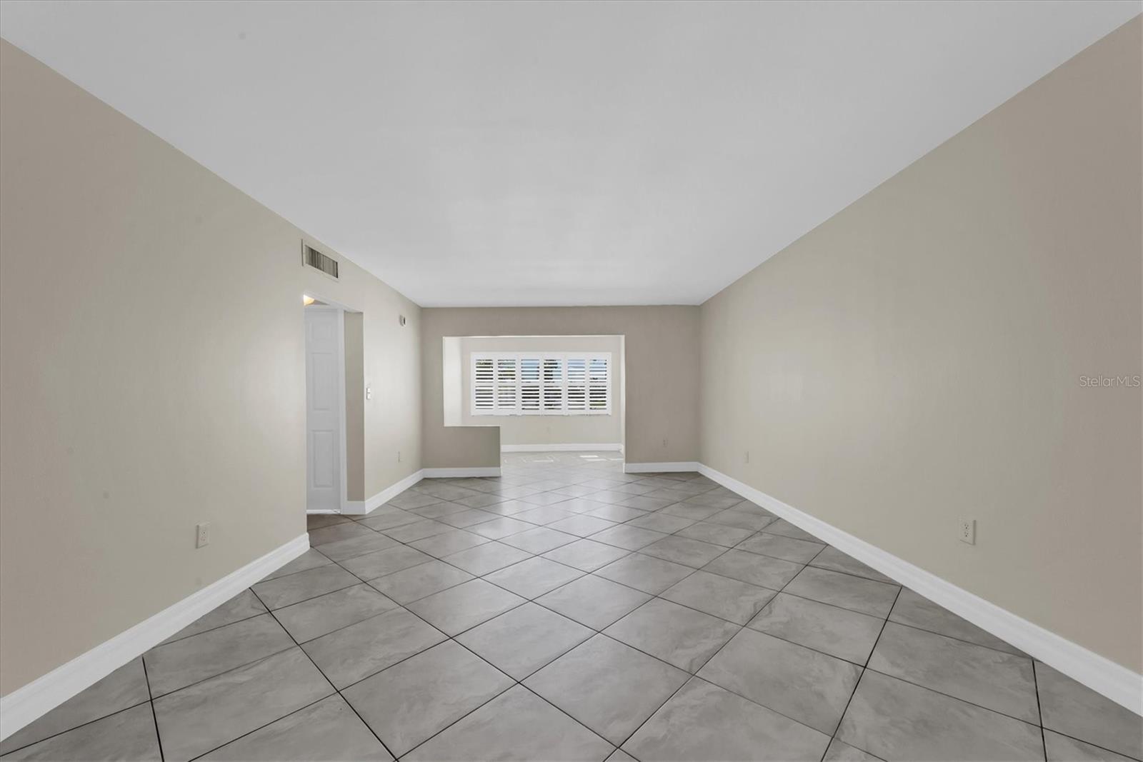 8 GLENCOE PL #105