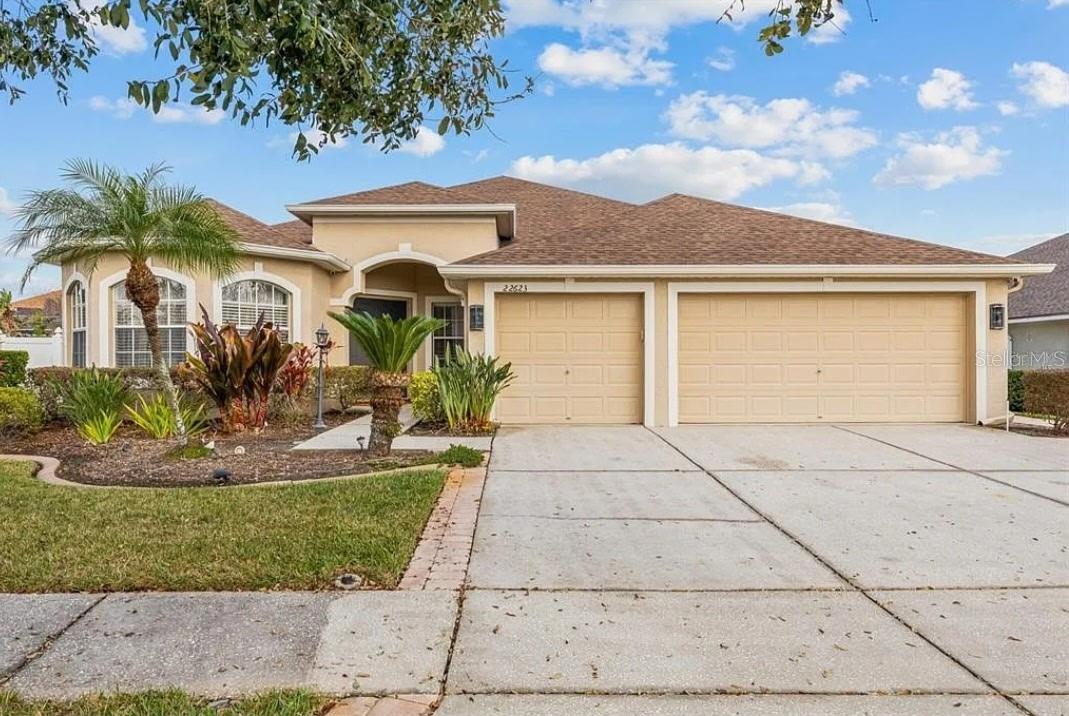 22623 CLIFFSIDE WAY